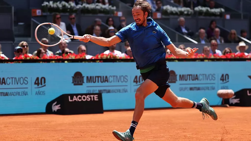 Даниил Медведев обыграл Фабиана Марожана на старте турнира в Мадриде