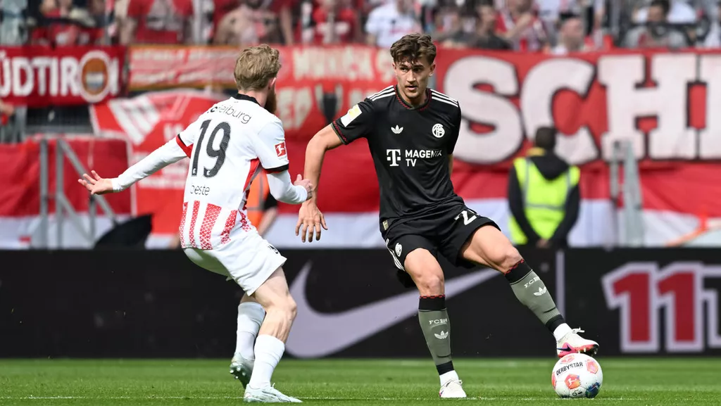 «Бавария» одержала волевую победу над «Фрайбургом», отыгравшись с 0:2 после 80-й минуты