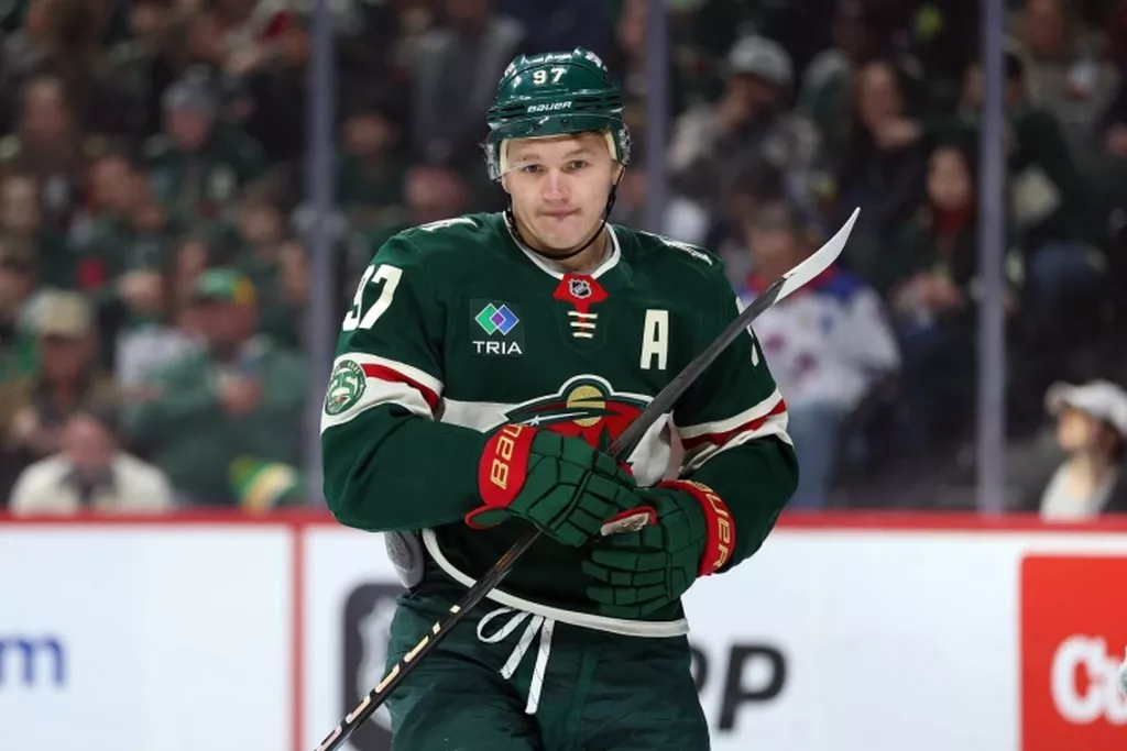 Гол и две передачи «Капризова» помогли «Миннесоте» обыграть «Даллас» в плей-офф НХЛ