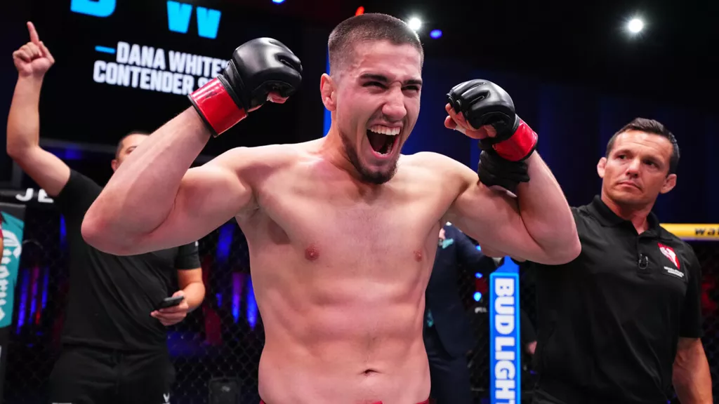 Байсангур Сусуркаев одержал досрочную победу на UFC 328