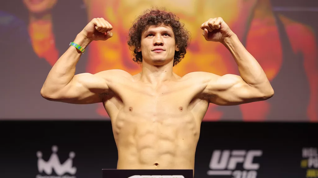 Роман Копылов победил Марко Тулио на турнире UFC 328