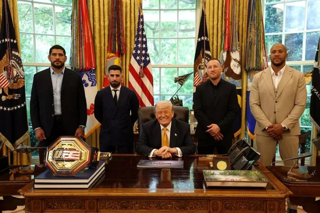 Турнир UFC в Белом доме: во сколько начало, где смотреть