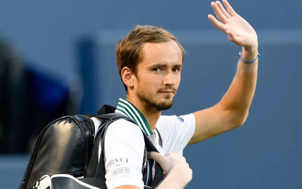 Даниил Медведев вышел во второй круг US Open — 2026