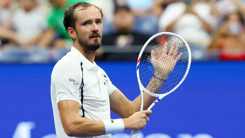 Даниил Медведев вышел в третий круг US Open — 2026