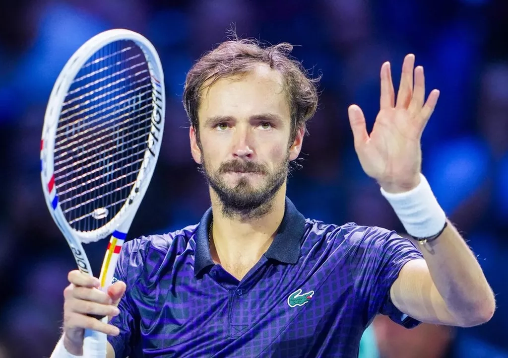 Медведев вышел в 1/4 финала турнира ATP-500 в Вене, обыграв Норри
